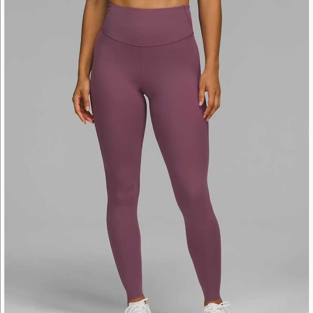 Base pace high rise tight 28” in vintage plum